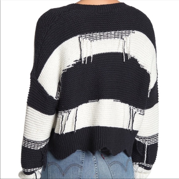 🔥WILDFOX🔥COUTURE ZAFIRIS BLACK & WHITE STRIPE V-NECK SWEATER LARGE NWT - Picture 4 of 7